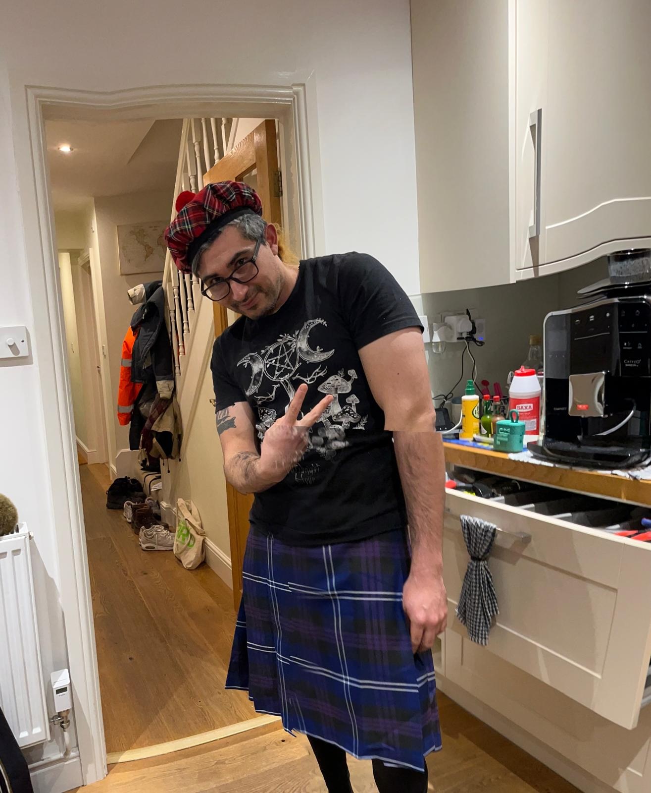 Eduardo in a kilt!